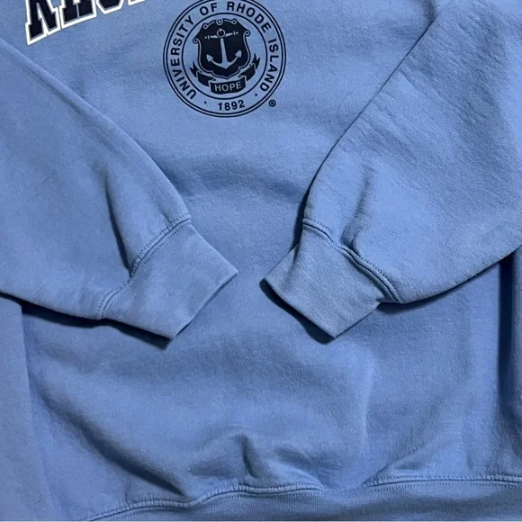 University of Rhode Island Logo Crewneck Medium - Picture 3 of 5